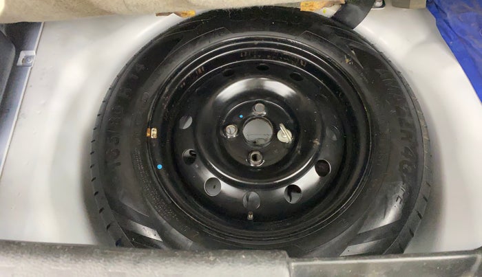 2015 Maruti Swift VXI, Petrol, Manual, 1,48,954 km, Spare Tyre