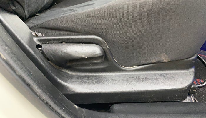 2015 Maruti Swift VXI, Petrol, Manual, 1,48,954 km, Driver Side Adjustment Panel