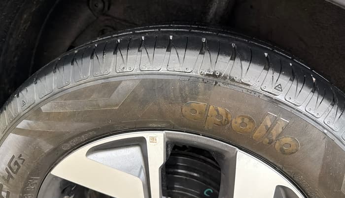 2021 KIA SONET HTX 1.0 IMT, Petrol, Manual, 28,278 km, Right Rear Tyre Tread