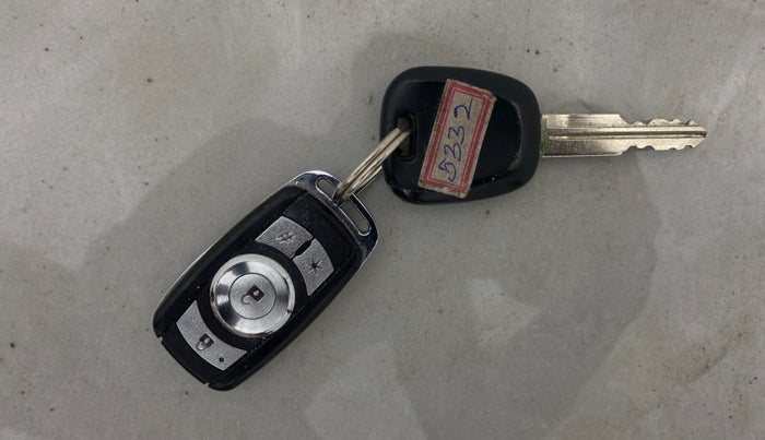 2014 Maruti Alto 800 LXI, Petrol, Manual, 98,877 km, Key Close Up