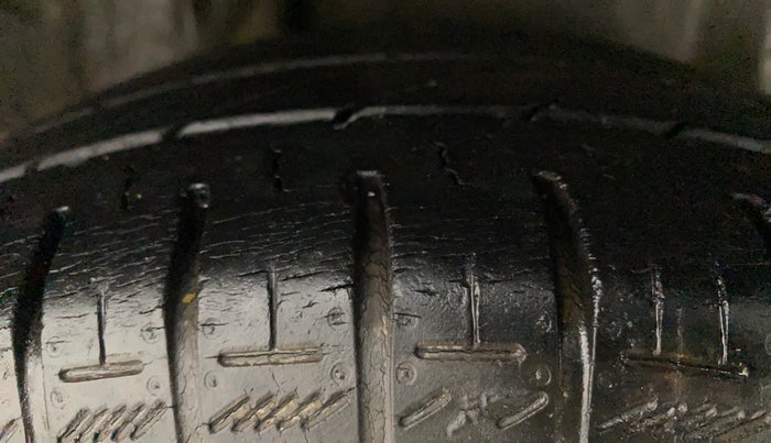 2013 Honda Amaze 1.2L I-VTEC S, Petrol, Manual, 89,019 km, Right Rear Tyre Tread