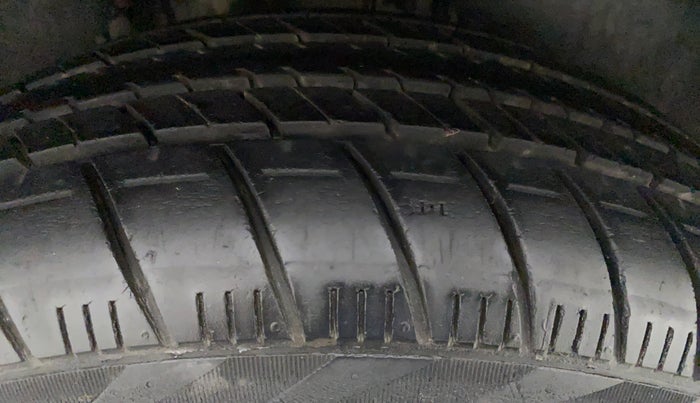 2013 Volkswagen Polo GT TSI AT, Petrol, Automatic, 62,432 km, Right Front Tyre Tread