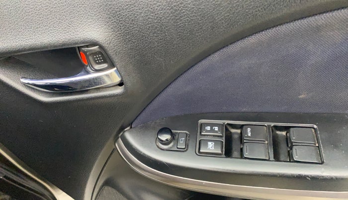 2019 Maruti Baleno ZETA PETROL 1.2, Petrol, Manual, 92,830 km, Driver Side Door Panels Control