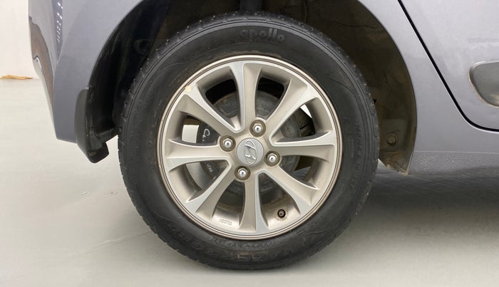 2016 Hyundai Grand i10 ASTA 1.2 (O) VTVT, Petrol, Manual, 29,918 km, Right Rear Wheel