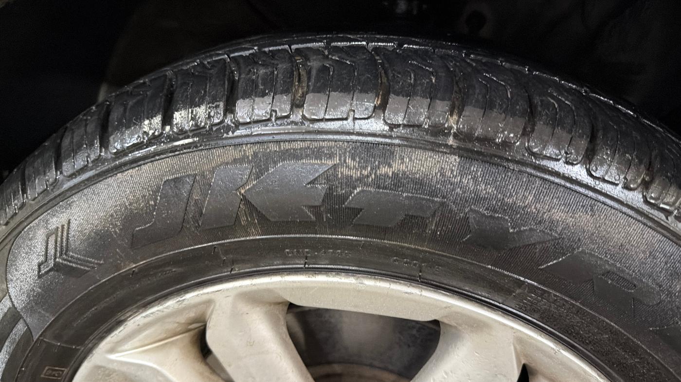 2016 Hyundai Creta SX PLUS 1.6 PETROL, Petrol, Manual, 1,13,218 km, Right Front Tyre Tread