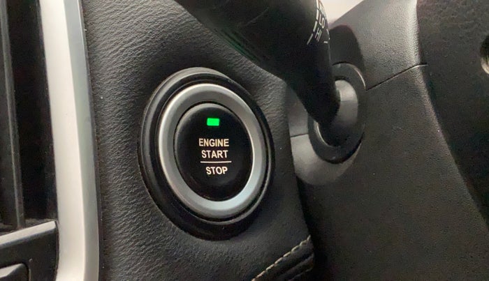 2019 MG HECTOR SHARP 2.0 DIESEL DUAL TONE, Diesel, Manual, 48,581 km, Keyless Start/ Stop Button