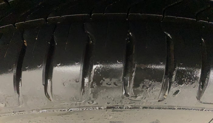 2020 Hyundai NEW I20 ASTA 1.2 AT, Petrol, Automatic, 18,793 km, Right Rear Tyre Tread