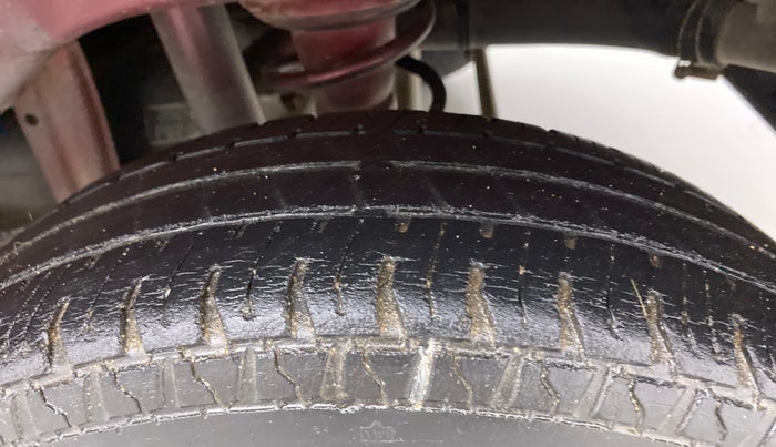 2010 Maruti Alto LXI, Petrol, Manual, 55,024 km, Left Rear Tyre Tread