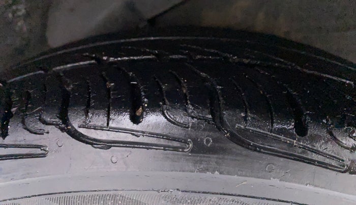 2010 Hyundai i10 SPORTZ 1.2, Petrol, Manual, 73,177 km, Left Rear Tyre Tread