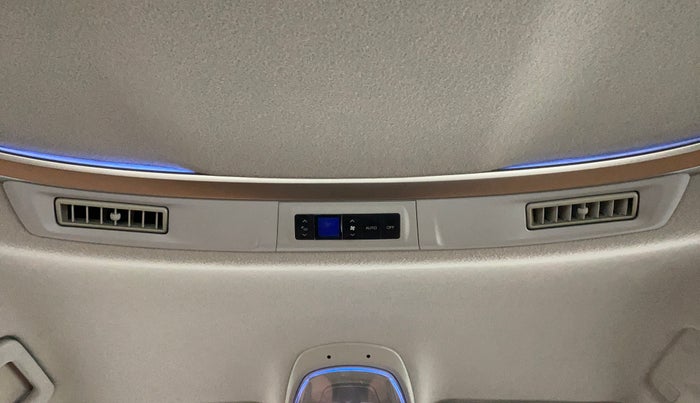 2018 Toyota Innova Crysta 2.4 VX 8 STR, Diesel, Manual, 52,759 km, Rear AC Vents