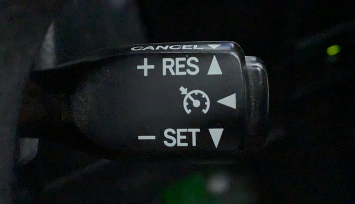 2018 Toyota Innova Crysta 2.4 VX 8 STR, Diesel, Manual, 52,759 km, Adaptive Cruise Control