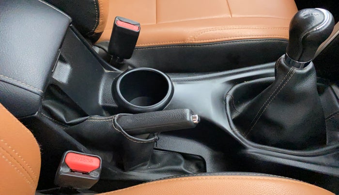 2018 Toyota Innova Crysta 2.4 VX 8 STR, Diesel, Manual, 52,759 km, Gear Lever