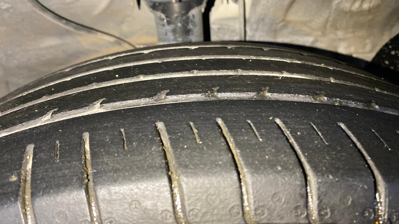 2015 Hyundai Creta SX PLUS 1.6 PETROL, Petrol, Manual, 95,740 km, Right Front Tyre Tread