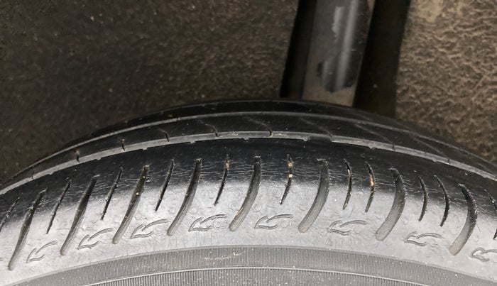 2020 Maruti Baleno SIGMA PETROL 1.2, Petrol, Manual, 74,369 km, Left Rear Tyre Tread