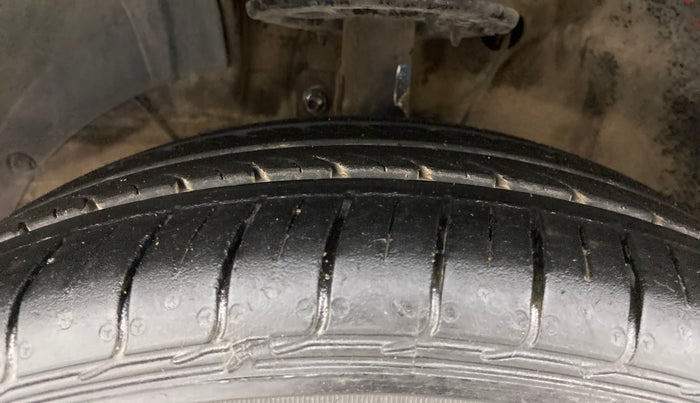 2020 Maruti Baleno SIGMA PETROL 1.2, Petrol, Manual, 74,369 km, Left Front Tyre Tread