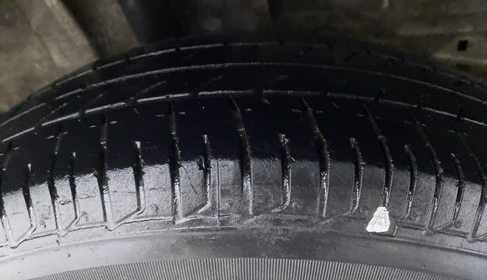 2016 Tata Tiago XM 1.2 REVOTRON, Petrol, Manual, 59,127 km, Right Rear Tyre Tread