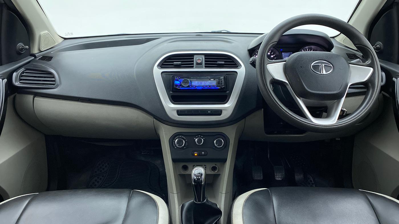 2016 Tata Tiago XM 1.2 REVOTRON, Petrol, Manual, 59,127 km, Dashboard
