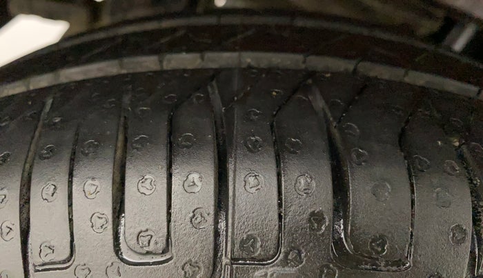 2011 Maruti Alto K10 VXI, Petrol, Manual, 46,425 km, Right Rear Tyre Tread