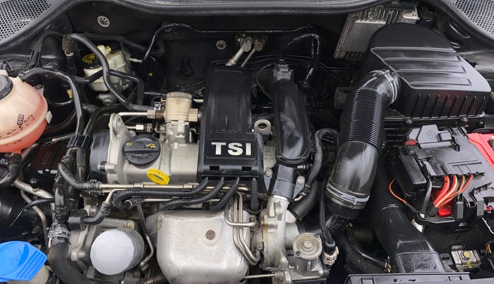 2017 Volkswagen Vento 1.2 TSI HIGHLINE PLUS AT, Petrol, Automatic, 60,533 km, Engine View