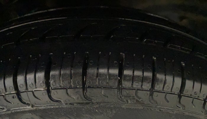 2012 Maruti Alto 800 LXI, Petrol, Manual, 18,489 km, Left Rear Tyre Tread