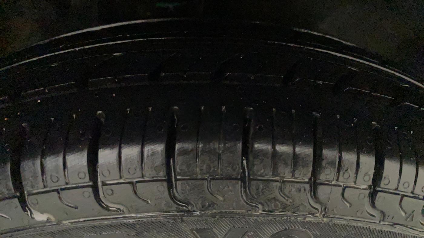 2012 Maruti Alto 800 LXI, Petrol, Manual, 18,489 km, Right Front Tyre Tread