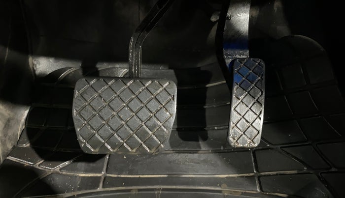 2023 Skoda KUSHAQ AMBITION 1.0L TSI AT, Petrol, Automatic, 17,895 km, Pedals