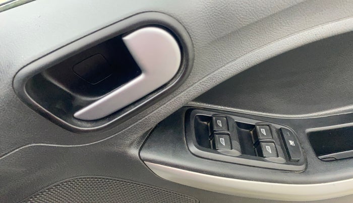 2017 Ford New Figo TITANIUM1.5 DIESEL, Diesel, Manual, 89,943 km, Driver Side Door Panels Control