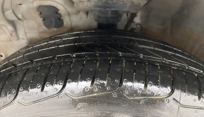 2018 Hyundai Elite i20 ASTA 1.2 (O), Petrol, Manual, 49,241 km, Left Front Tyre Tread