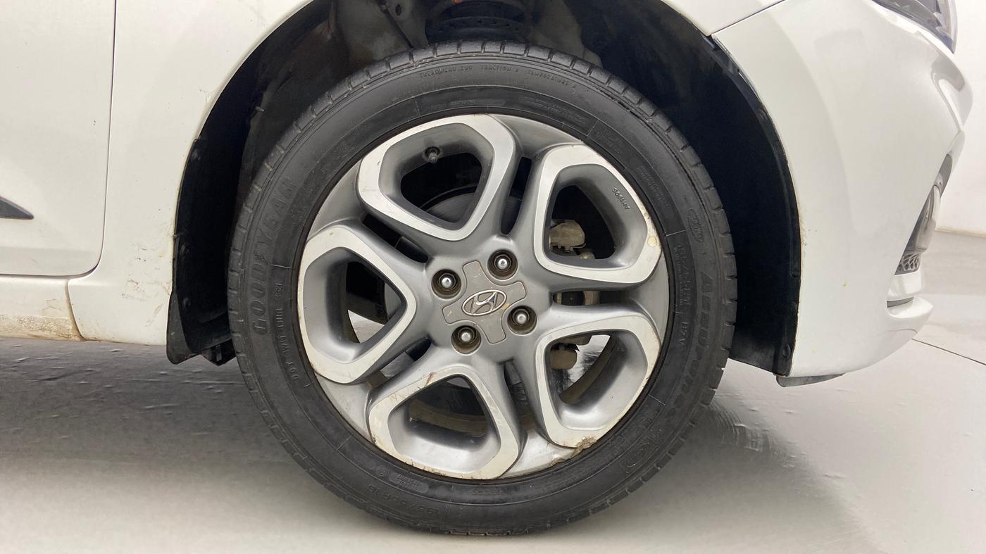2018 Hyundai Elite i20 ASTA 1.2 (O), Petrol, Manual, 49,241 km, Right Front Wheel