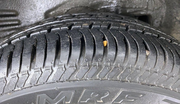 2010 Toyota Corolla Altis GL PETROL, Petrol, Manual, 70,615 km, Right Rear Tyre Tread