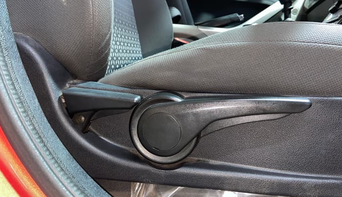 2019 Tata NEXON XZ PLUS PETROL, Petrol, Manual, 34,793 km, Driver Side Adjustment Panel