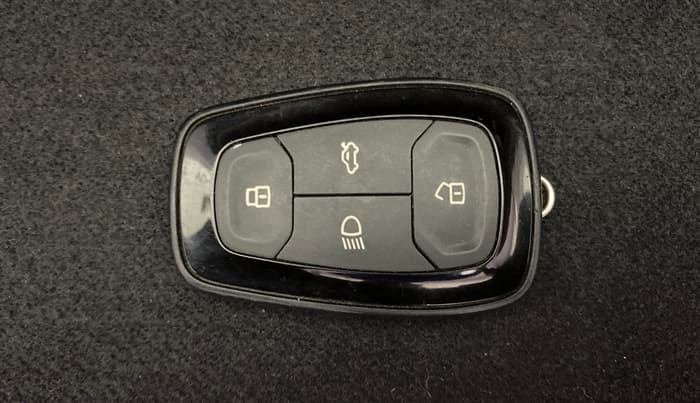 2021 Tata ALTROZ XZ PETROL, Petrol, Manual, 54,620 km, Key Close Up