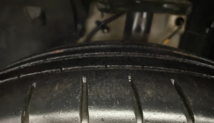 2021 Tata ALTROZ XZ PETROL, Petrol, Manual, 54,620 km, Left Front Tyre Tread