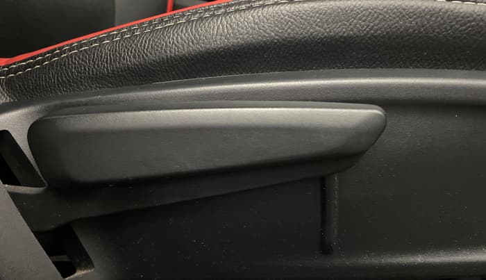 2021 Tata ALTROZ XZ PETROL, Petrol, Manual, 54,620 km, Driver Side Adjustment Panel