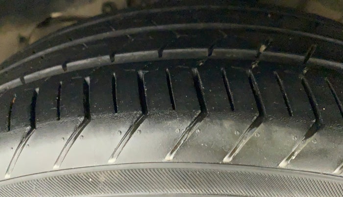 2020 Tata Tiago XZ PLUS PETROL, Petrol, Manual, 42,882 km, Left Front Tyre Tread