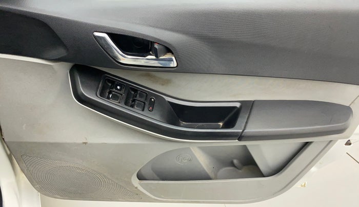 2020 Tata Tiago XZ PLUS PETROL, Petrol, Manual, 42,882 km, Driver Side Door Panels Control