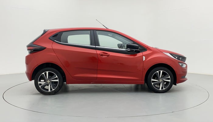 2020 Tata ALTROZ XZ 1.2, Petrol, Manual, 28,820 km, Right Side