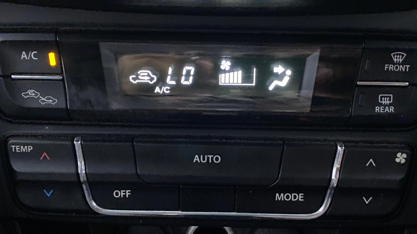 2022 Toyota URBAN CRUISER PREMIUM GRADE AT, Petrol, Automatic, 24,339 km, Automatic Climate Control