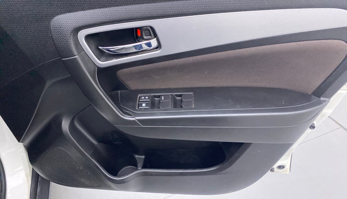 2022 Toyota URBAN CRUISER PREMIUM GRADE AT, Petrol, Automatic, 24,339 km, Driver Side Door Panels Control