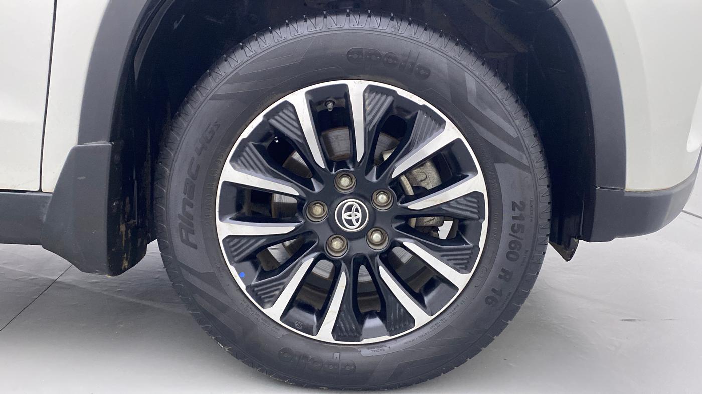 2022 Toyota URBAN CRUISER PREMIUM GRADE AT, Petrol, Automatic, 24,339 km, Right Front Wheel