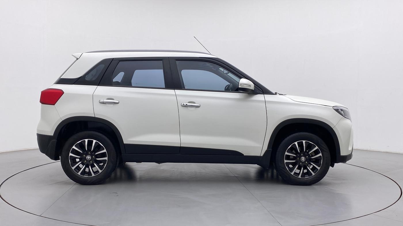 2022 Toyota URBAN CRUISER PREMIUM GRADE AT, Petrol, Automatic, 24,339 km, Right Side View
