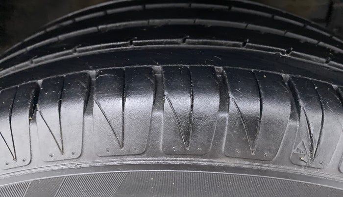 2022 Toyota URBAN CRUISER PREMIUM GRADE AT, Petrol, Automatic, 24,339 km, Right Front Tyre Tread