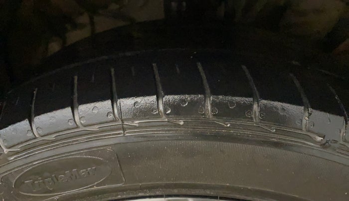 2019 KIA SELTOS GTX PLUS DCT 1.4 PETROL, Petrol, Automatic, 99,644 km, Right Front Tyre Tread