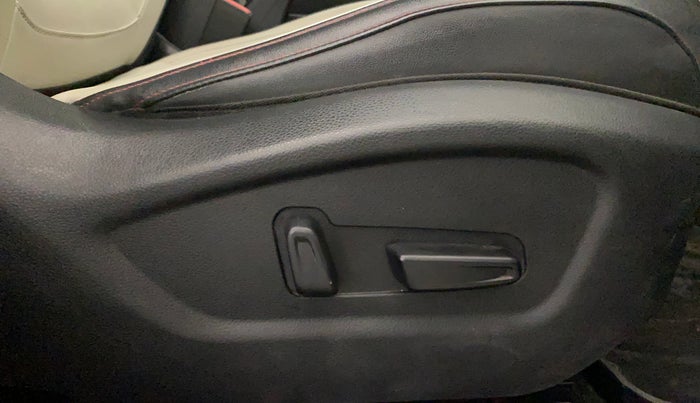 2019 KIA SELTOS GTX PLUS DCT 1.4 PETROL, Petrol, Automatic, 99,644 km, Driver Side Adjustment Panel