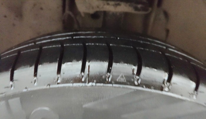 2018 Tata Tiago XZ PETROL, Petrol, Manual, 44,523 km, Left Front Tyre Tread