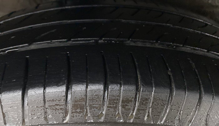 2018 Maruti Celerio VXI CNG, CNG, Manual, 44,110 km, Right Rear Tyre Tread