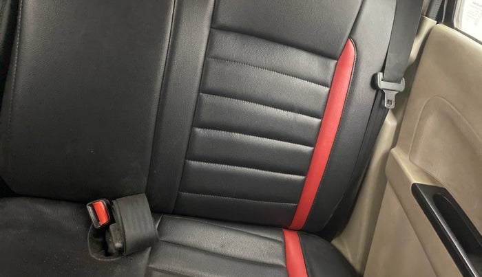 2018 Maruti Celerio VXI CNG, CNG, Manual, 44,110 km, Second-row left seat - Belt buckle missing