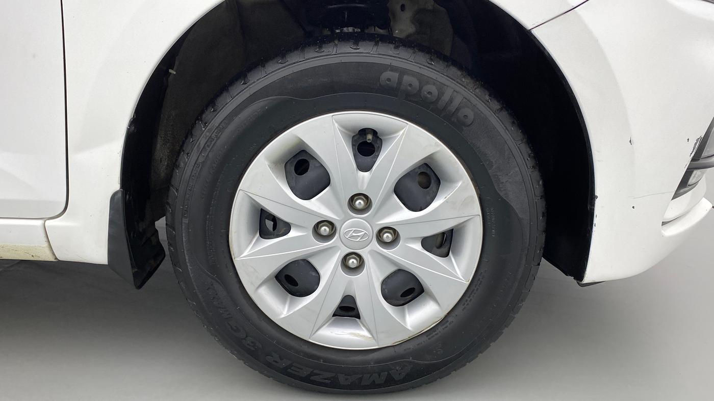 2019 Hyundai Elite i20 MAGNA PLUS 1.2, Petrol, Manual, 42,787 km, Right Front Wheel