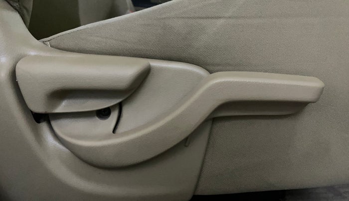 2014 Honda Amaze 1.2L I-VTEC VX AT, Petrol, Automatic, 35,127 km, Driver Side Adjustment Panel