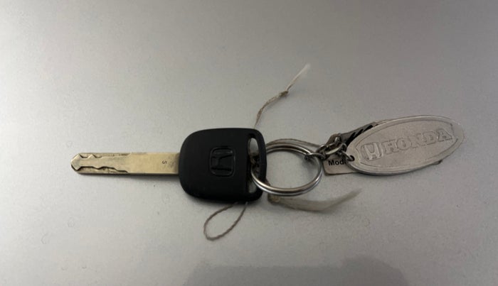 2014 Honda Amaze 1.2L I-VTEC VX AT, Petrol, Automatic, 35,127 km, Key Close Up